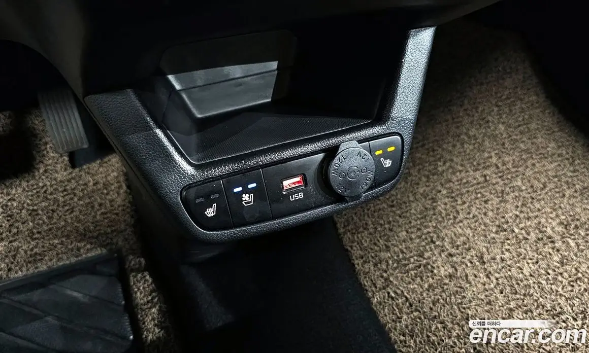 Kia Ray 2023 1.0 автомат (гидро), фото 17
