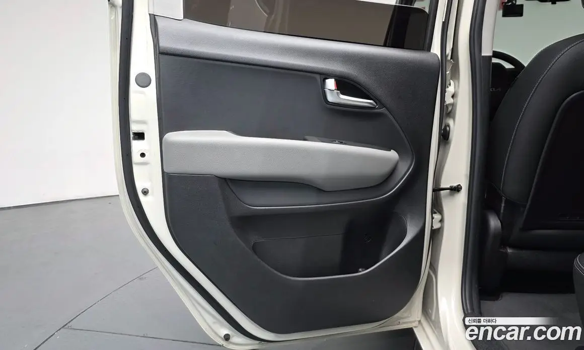 Kia Ray 2024 0.1 автомат (гидро), фото 14