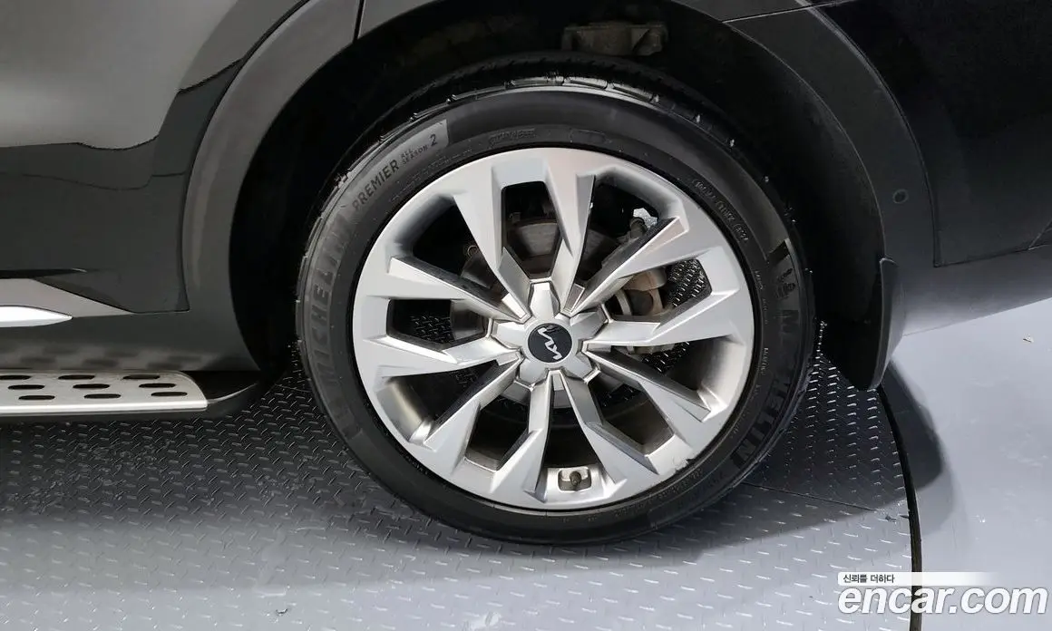Kia Sorento 2023 2.2 автомат (гидро), фото 5