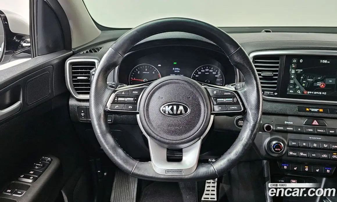 Kia Sportage 2018 1.6 автомат (гидро), фото 13