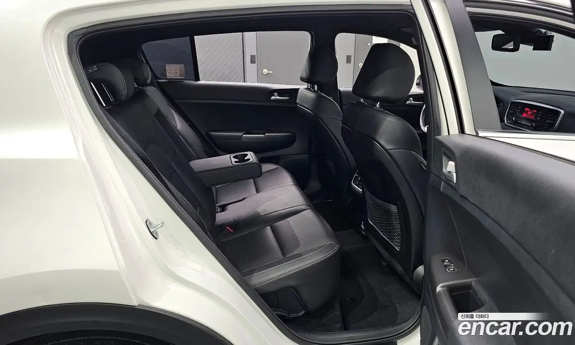Kia Sportage 2019 2.0 автомат (гидро), фото 17