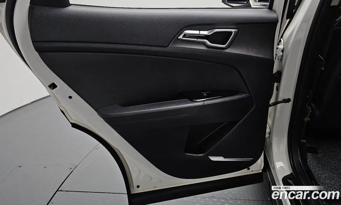 Kia Sportage 2022 1.6 автомат (гидро), фото 15