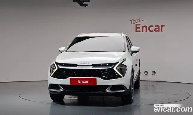 Kia Sportage 2022 1.6 автомат (гидро), миниатюра 3