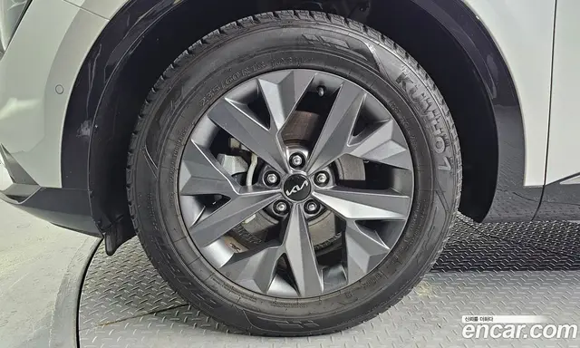 Kia Sportage 2022 2.0 автомат (гидро), миниатюра 5