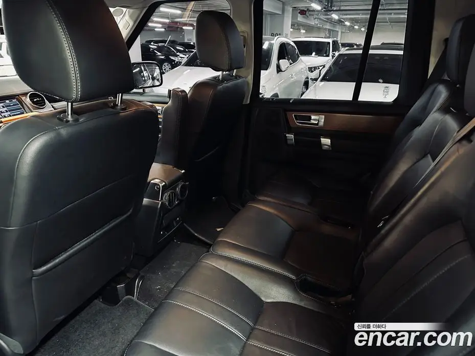 Land Rover Discovery 2012 3.0 автомат (гидро), фото 11