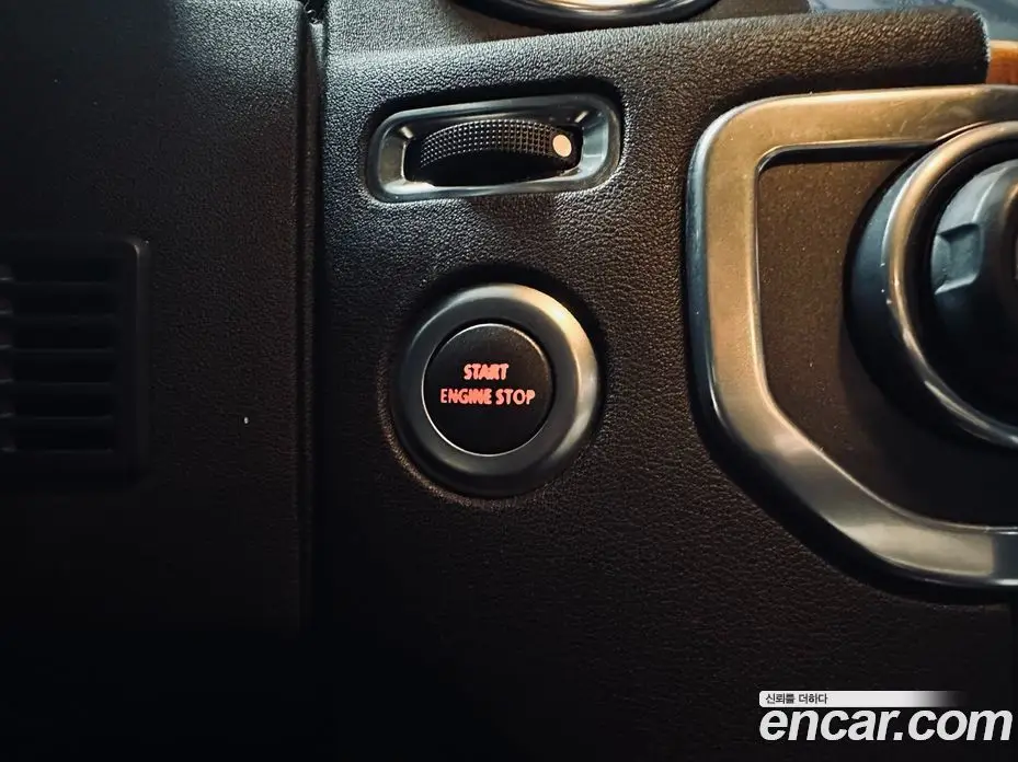 Land Rover Discovery 2012 3.0 автомат (гидро), фото 14