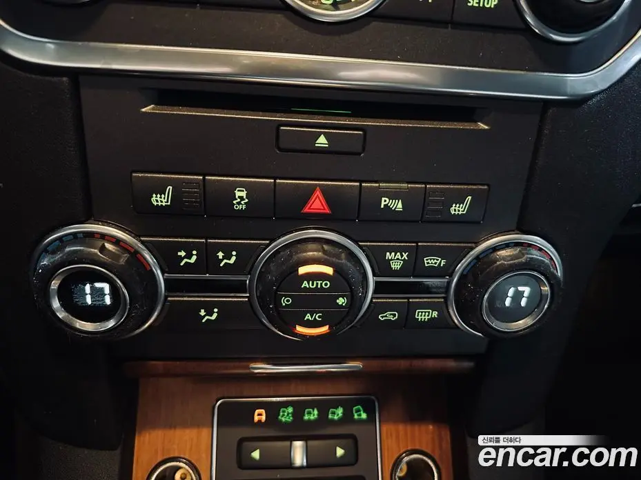Land Rover Discovery 2012 3.0 автомат (гидро), фото 18