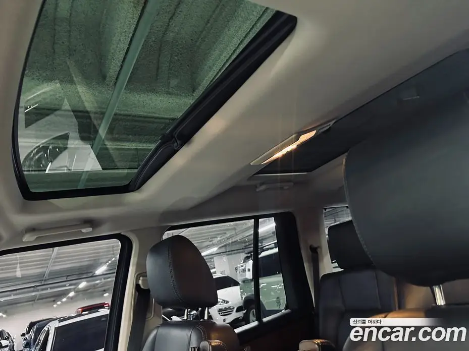 Land Rover Discovery 2012 3.0 автомат (гидро), фото 6