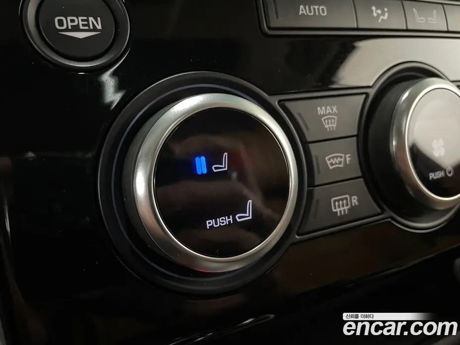 Land Rover Discovery 2018 3.0 автомат (гидро), фото 16