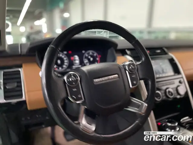 Land Rover Discovery 2018 3.0 автомат (гидро), миниатюра 6
