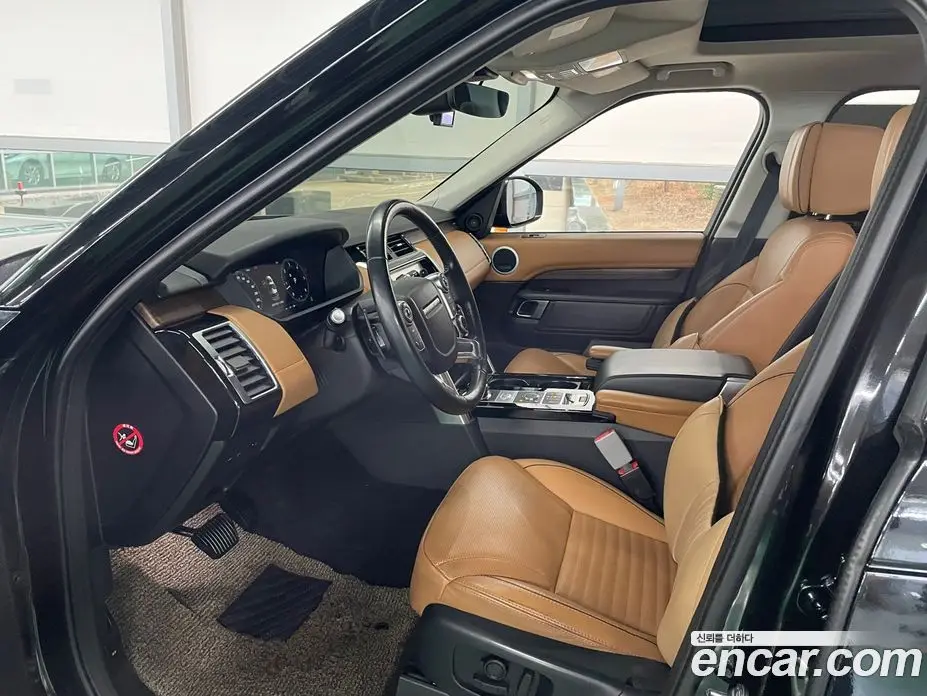 Land Rover Discovery 2018 3.0 автомат (гидро), фото 9