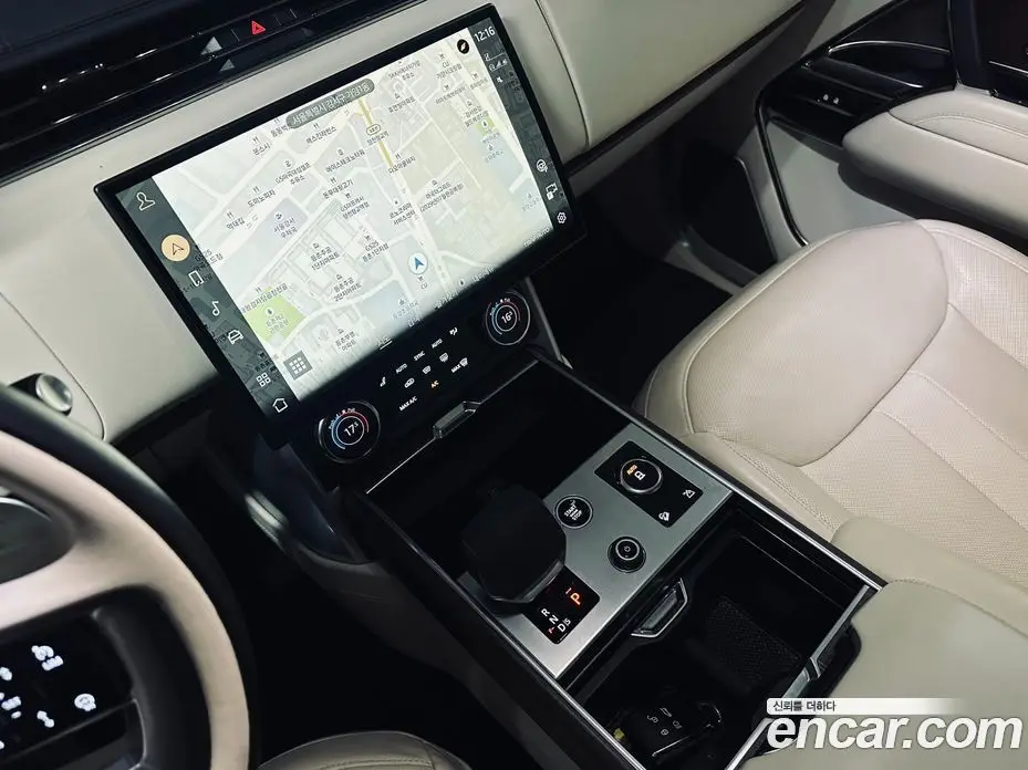 Land Rover Range Rover 2023 4.4 автомат (гидро), фото 14