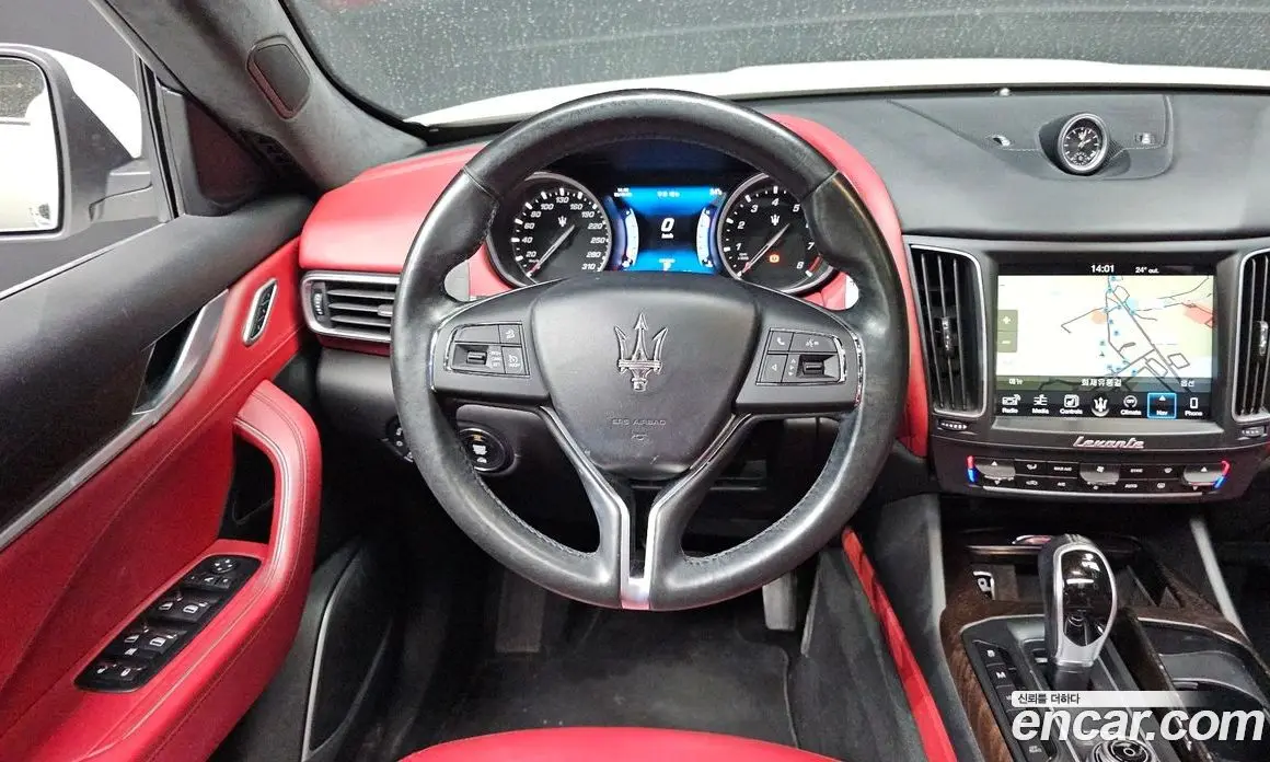 Maserati Levante 2017 3.0 автомат (гидро), фото 12 Maserati Levante 2017 3.0 автомат (гидро), фото 12