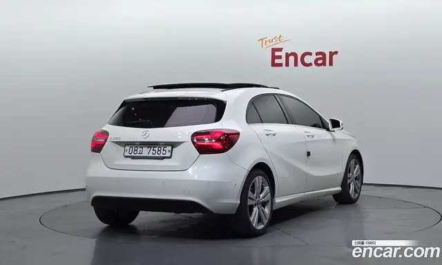 Mercedes-Benz A-Class 2017 1.6 гидро, миниатюра 2