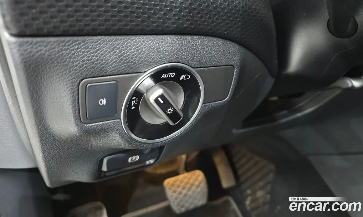Mercedes-Benz A-Class 2017 1.6 гидро, фото 20