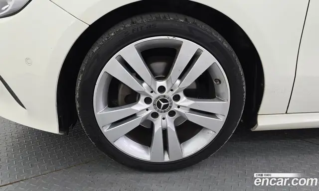Mercedes-Benz A-Class 2017 1.6 гидро, миниатюра 5
