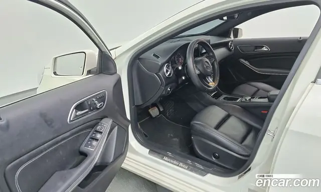 Mercedes-Benz A-Class 2017 1.6 гидро, миниатюра 10