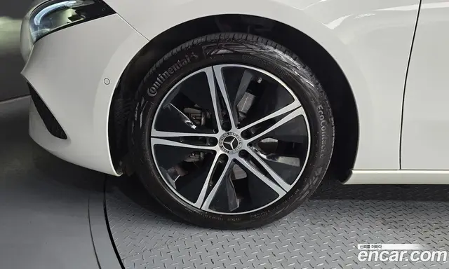 Mercedes-Benz A-Class 2024 2.0 гидро, миниатюра 5 Mercedes-Benz A-Class 2024 2.0 гидро, миниатюра 5