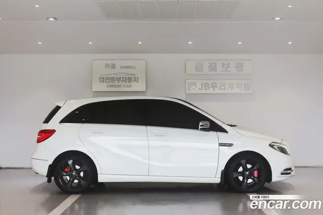 Mercedes-Benz B-Class 2013 1.8 гидро, миниатюра 5 Mercedes-Benz B-Class 2013 1.8 гидро, миниатюра 5