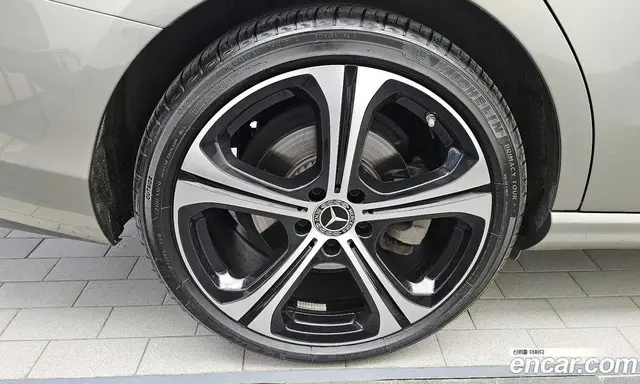 Mercedes-Benz C-Class 2023 2.0 гидро, миниатюра 5 Mercedes-Benz C-Class 2023 2.0 гидро, миниатюра 5