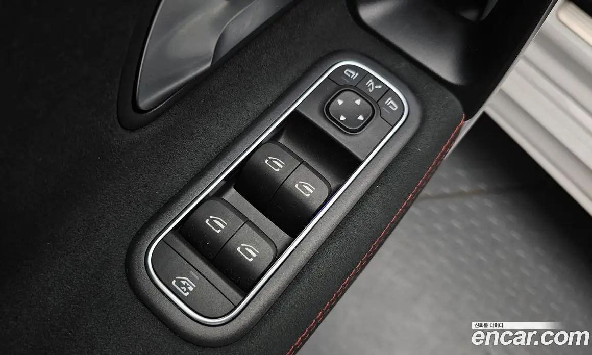 Mercedes-Benz CLA-Class 2023 2.0 гидро, фото 24