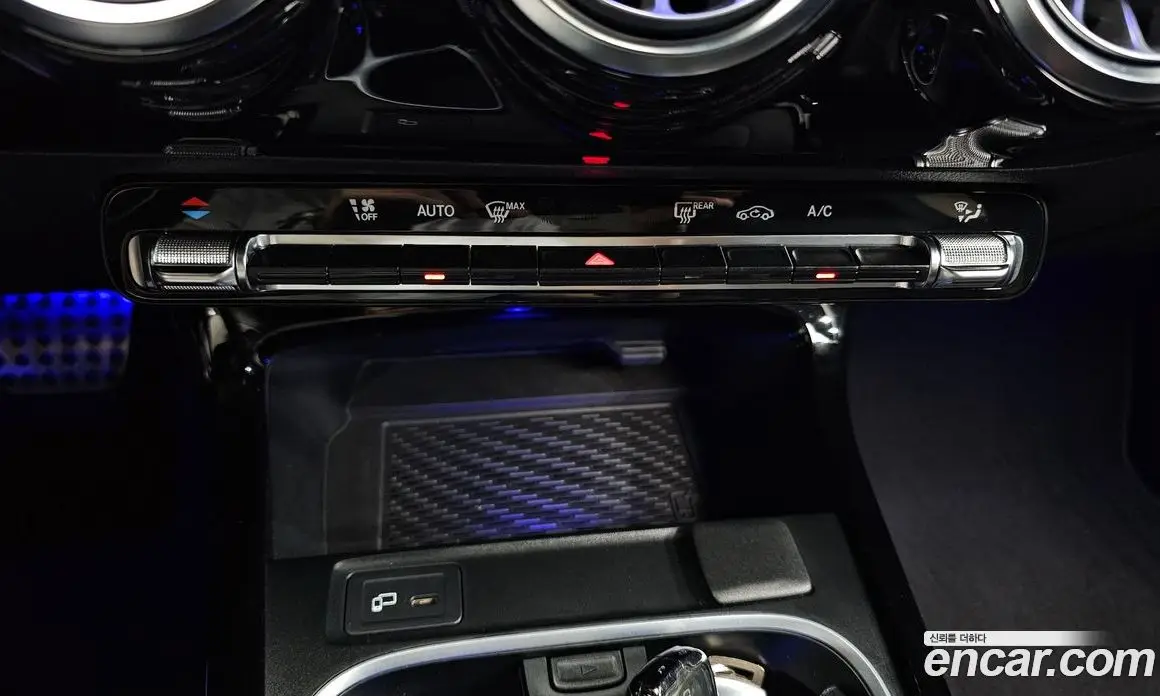 Mercedes-Benz CLA-Class 2023 2.0 гидро, фото 29