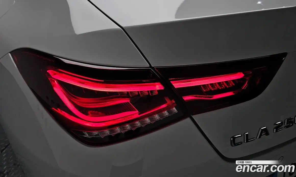 Mercedes-Benz CLA-Class 2023 2.0 гидро, фото 8