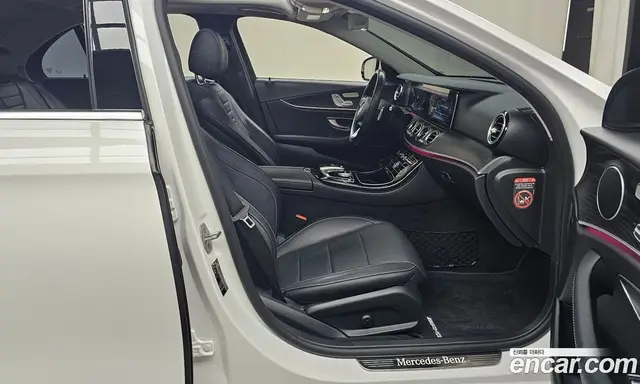 Mercedes-Benz E-Class 2016 2.0 автомат (гидро), миниатюра 11