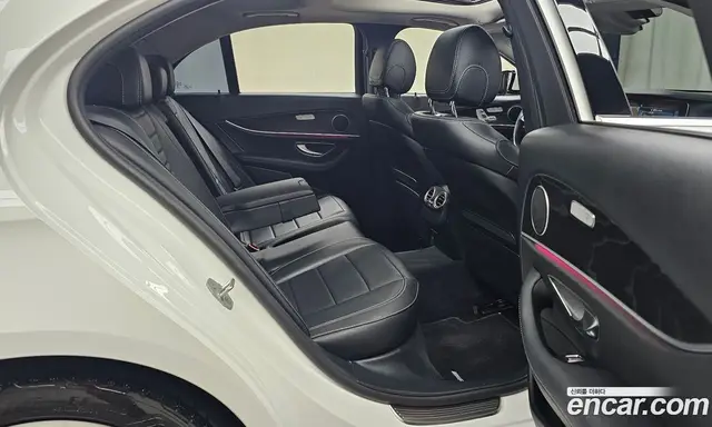 Mercedes-Benz E-Class 2016 2.0 автомат (гидро), миниатюра 12