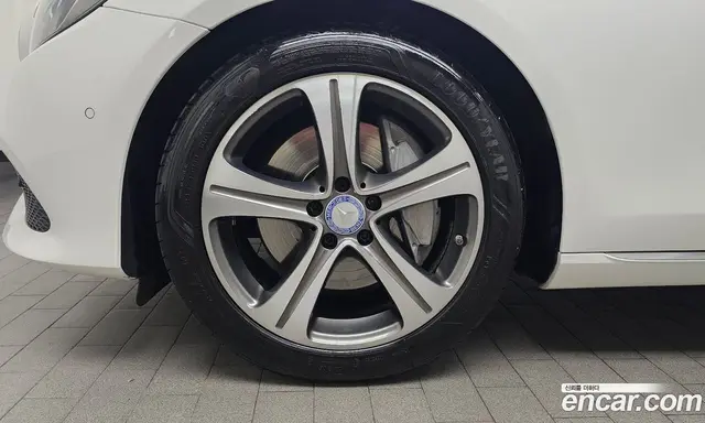 Mercedes-Benz E-Class 2016 2.0 автомат (гидро), миниатюра 5
