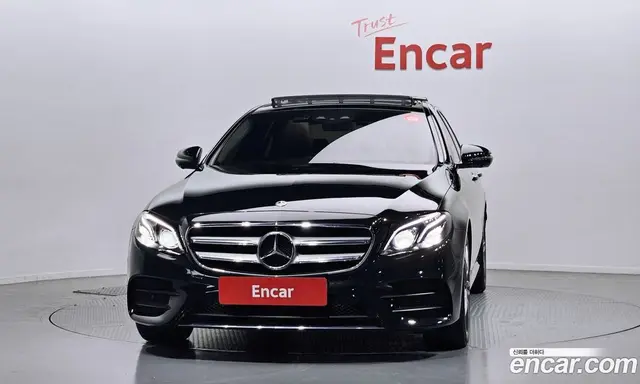 Mercedes-Benz E-Class 2017 2.0 автомат (гидро), миниатюра 3