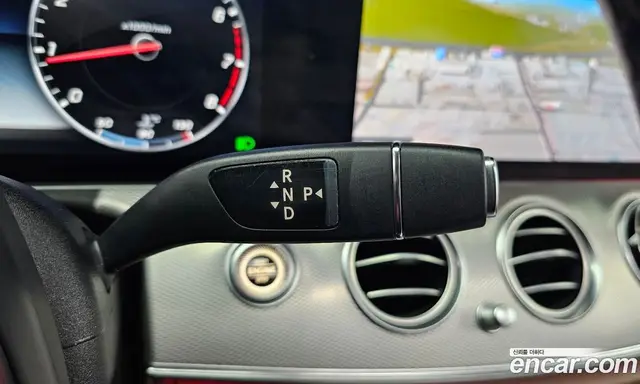 Mercedes-Benz E-Class 2017 2.0 автомат (гидро), миниатюра 9
