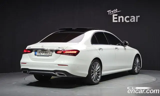 Mercedes-Benz E-Class 2021 2.0 гидро, миниатюра 2 Mercedes-Benz E-Class 2021 2.0 гидро, миниатюра 2