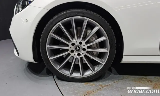 Mercedes-Benz E-Class 2021 2.0 гидро, миниатюра 5 Mercedes-Benz E-Class 2021 2.0 гидро, миниатюра 5