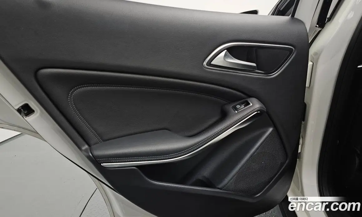 Mercedes-Benz GLA-Class 2019 2.0 гидро, фото 14