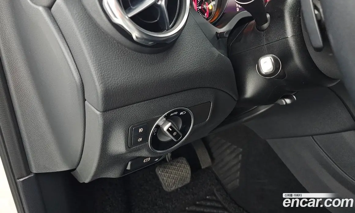 Mercedes-Benz GLA-Class 2019 2.0 гидро, фото 24