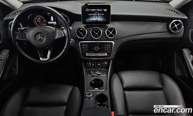 Mercedes-Benz GLA-Class 2019 2.0 гидро, миниатюра 9