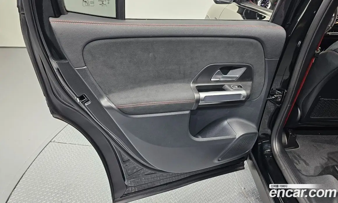 Mercedes-Benz GLB-Class 2022 2.0 гидро, фото 15 Mercedes-Benz GLB-Class 2022 2.0 гидро, фото 15