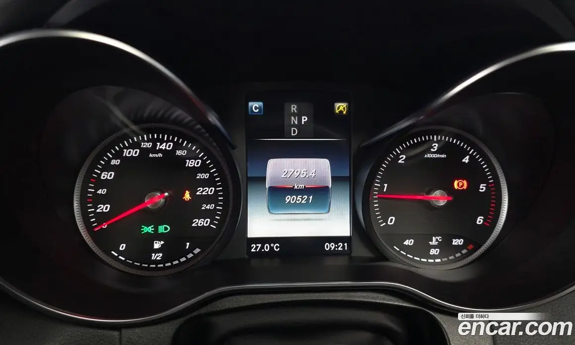 Mercedes-Benz GLC-Class 2017 2.1 гидро, фото 8 Mercedes-Benz GLC-Class 2017 2.1 гидро, фото 8