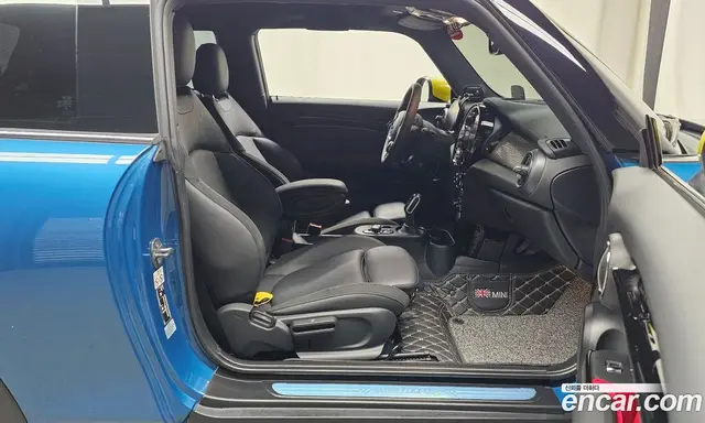 Mini Cooper 2023 автомат (гидро), миниатюра 11