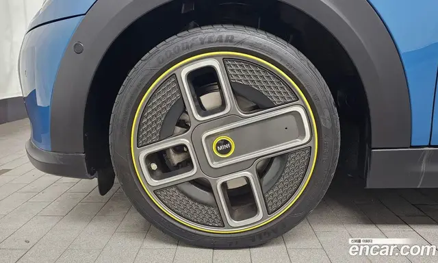 Mini Cooper 2023 автомат (гидро), миниатюра 5