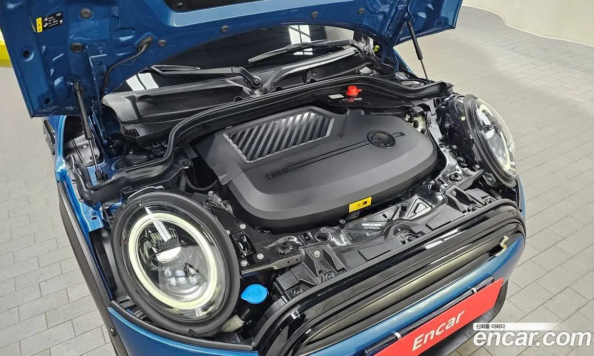 Mini Cooper 2023 автомат (гидро), фото 6