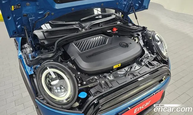Mini Cooper 2023 автомат (гидро), миниатюра 6