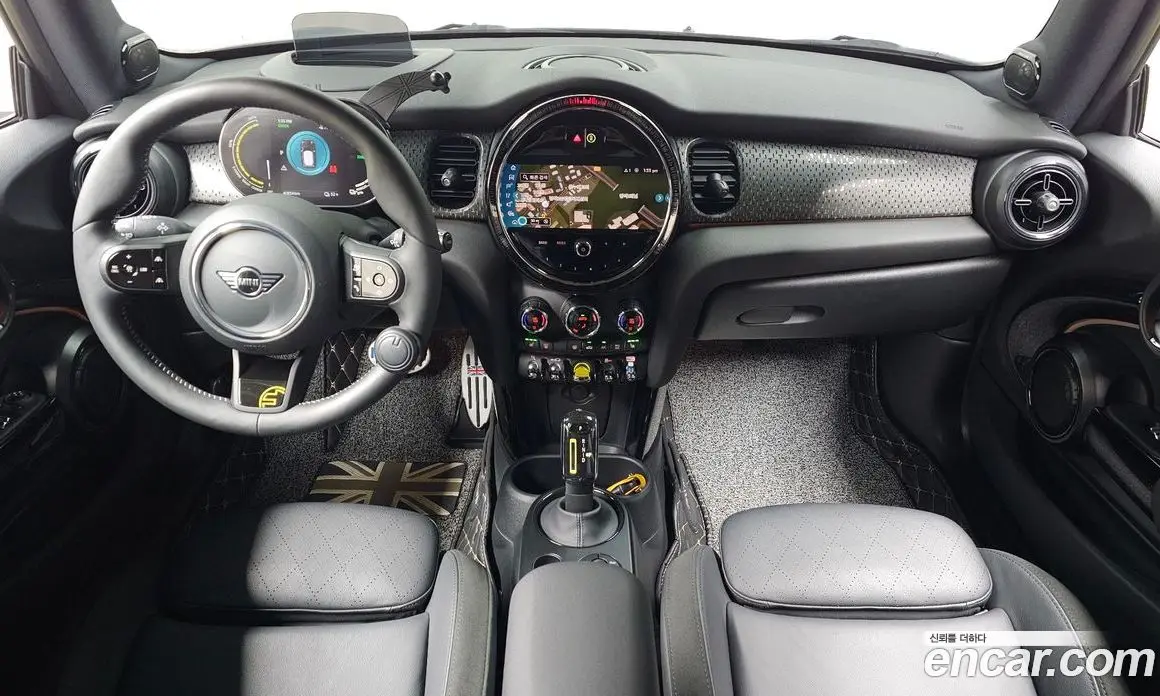 Mini Cooper 2023 автомат (гидро), фото 7