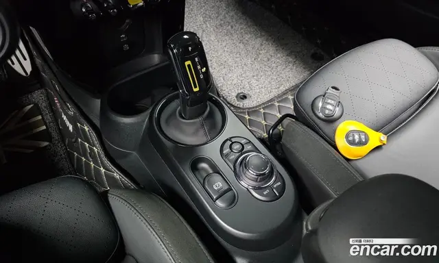 Mini Cooper 2023 автомат (гидро), миниатюра 9