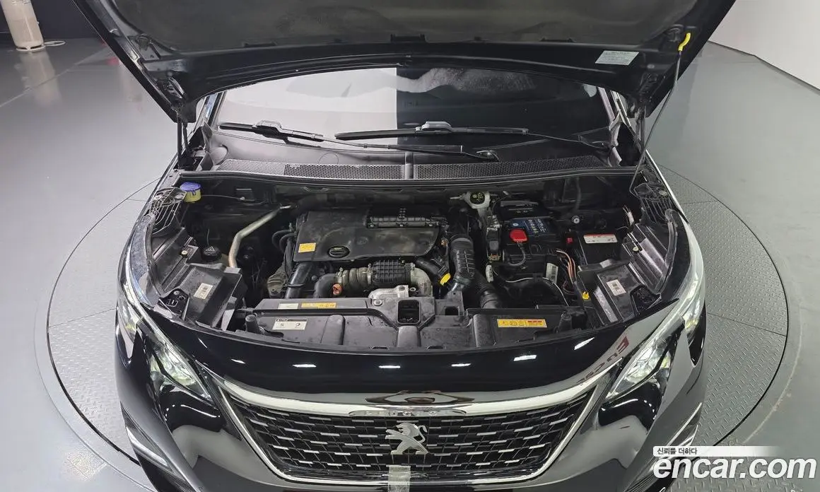 Peugeot 5008 2017 1.6 автомат (гидро), фото 6