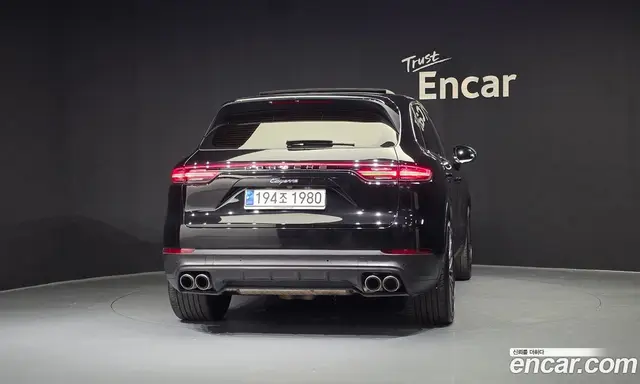 Porsche Cayenne 2023 3.0 автомат (гидро), миниатюра 4