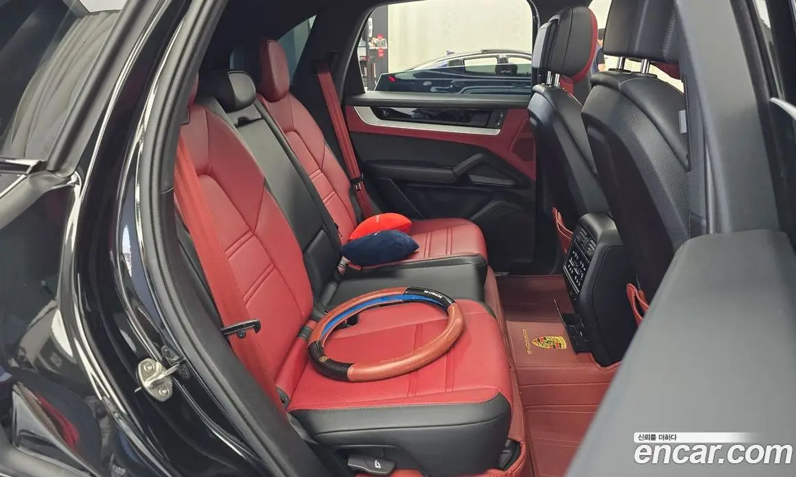Porsche Cayenne 2024 3.0 автомат (гидро), фото 17