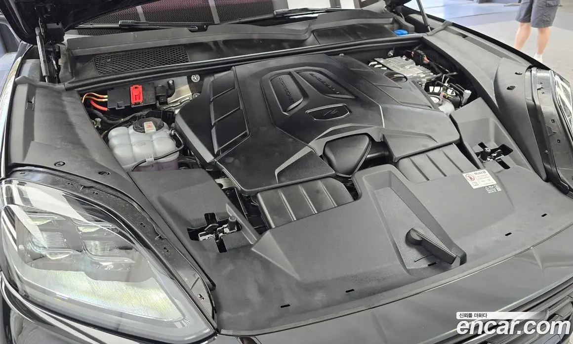 Porsche Cayenne 2024 3.0 автомат (гидро), фото 6