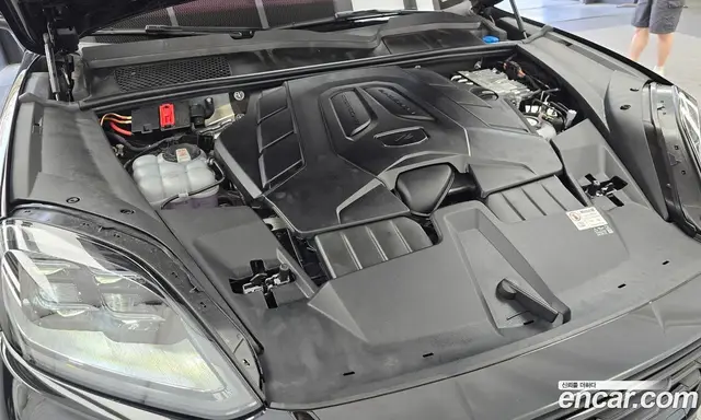 Porsche Cayenne 2024 3.0 автомат (гидро), миниатюра 6
